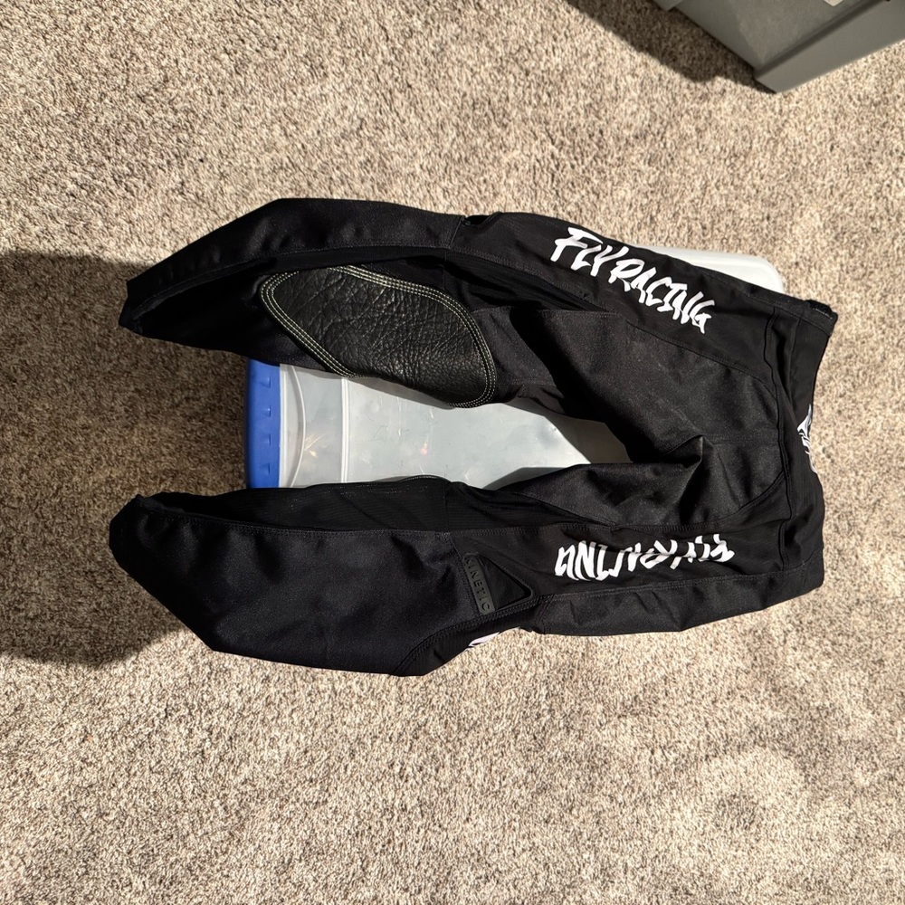 FLY Racing Kinetic pants